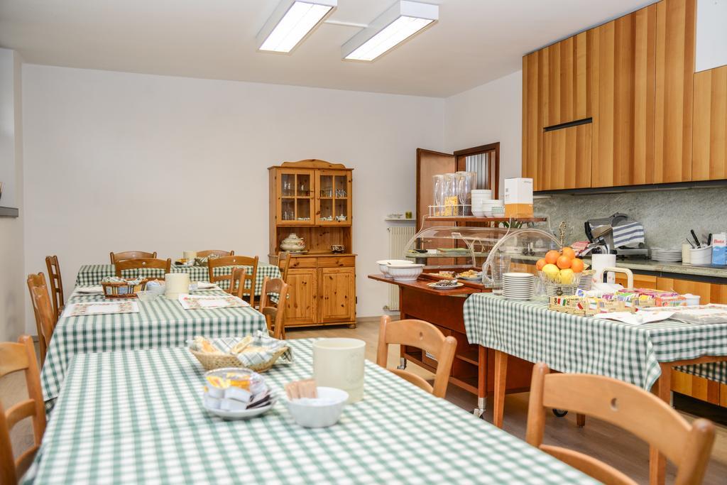 Residence Franca B&B Arco Buitenkant foto
