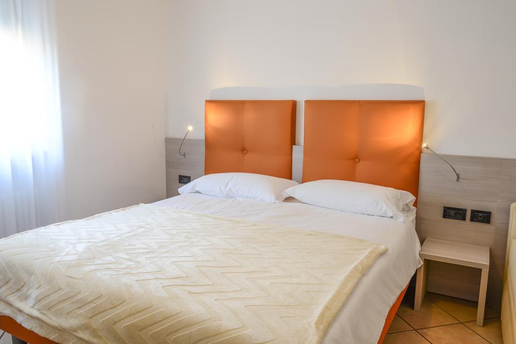 Residence Franca B&B Arco Kamer foto